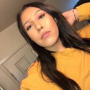 Meet your Posher, Lyn